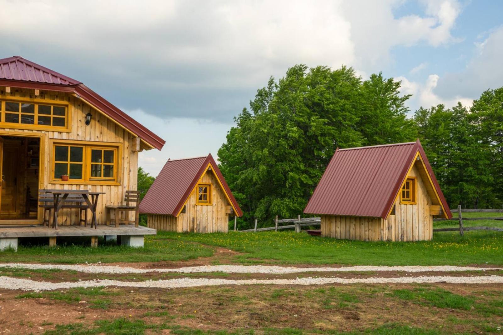 Maple Bungalows Žabljak エクステリア 写真