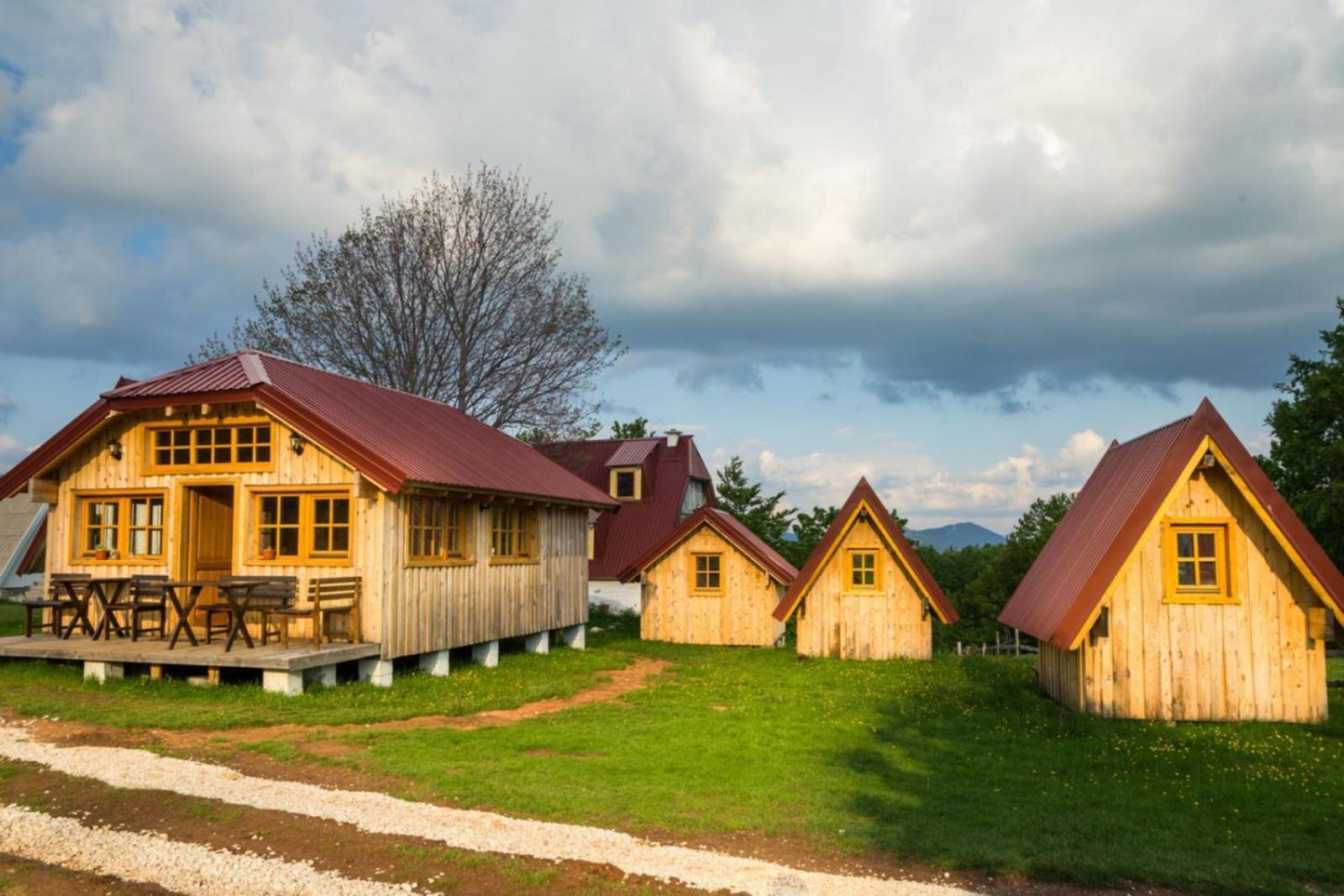 Maple Bungalows Žabljak エクステリア 写真