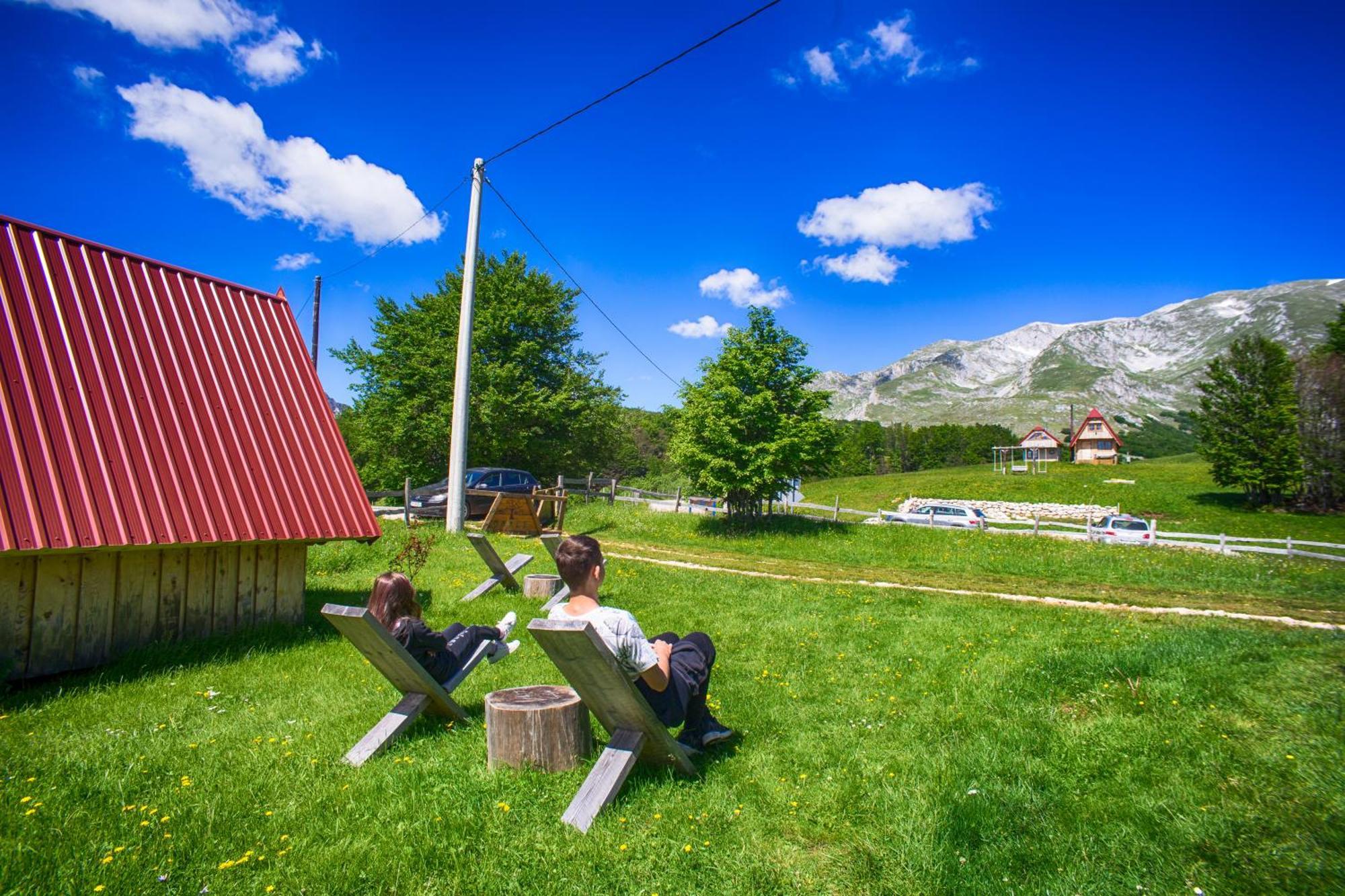 Maple Bungalows Žabljak エクステリア 写真